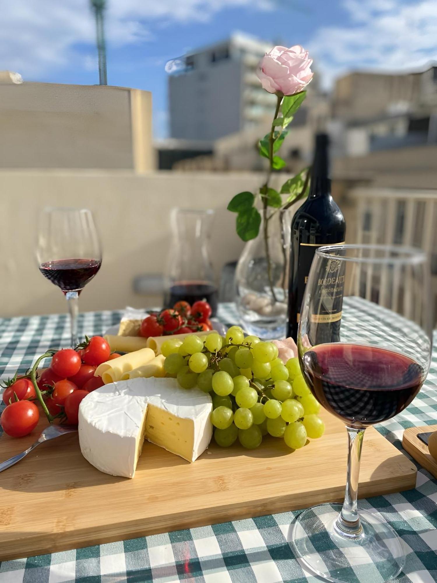 Ferienwohnung Sliema Cosy Penthouse With Bbq Exterior foto